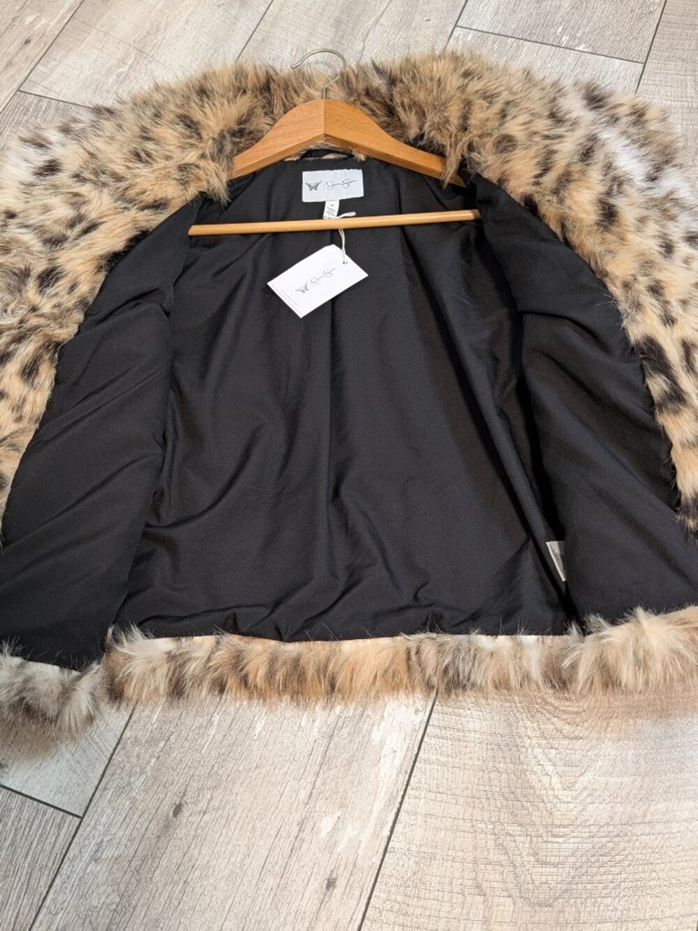 Leopard Faux Fur Shawl Collar CroppedJacket M Mob Wife Y2K Glam Western Boho NWT - Picture 7 of 14
